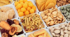 Kiêng ăn các thực phẩm cứng hoặc giòn
