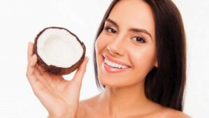 Lợi ích của dầu dừa đối với sức khoẻ răng miệng